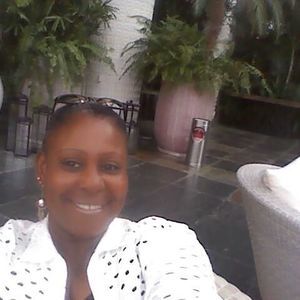 Meet your Posher, Esther